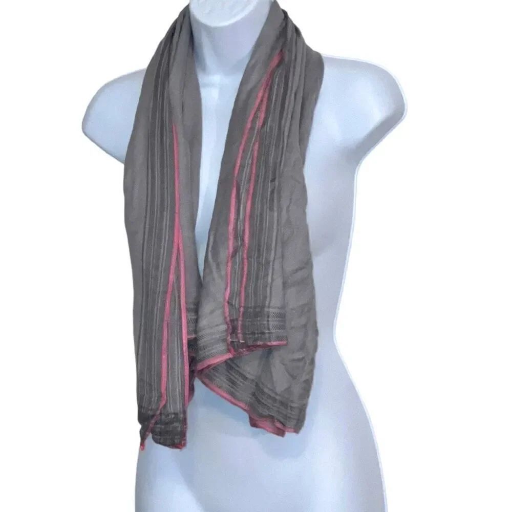 Super soft Scarf - Picture 3 of 5